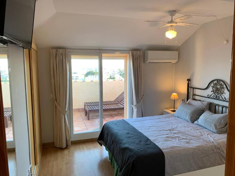 Appartamento Carvajal, 2-bedroom Sea View Penthouse