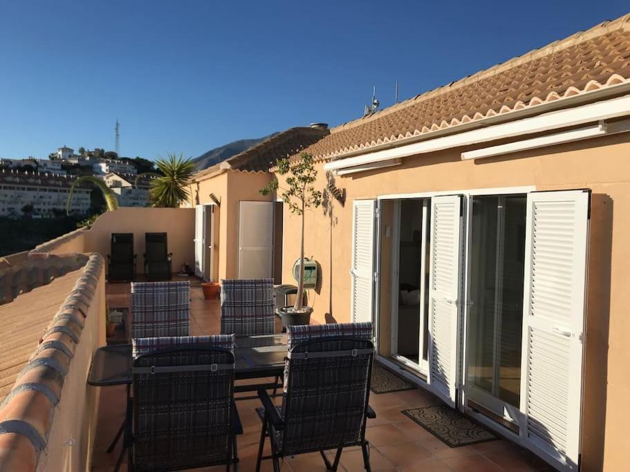 Carvajal, 2-bedroom Sea View Penthouse *
