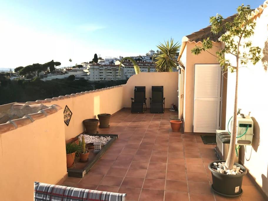 Carvajal, 2-bedroom Sea View Penthouse Apartment *